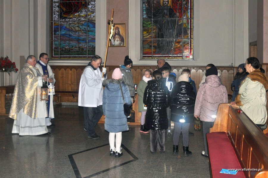 01 Procesja z lampionami.jpg